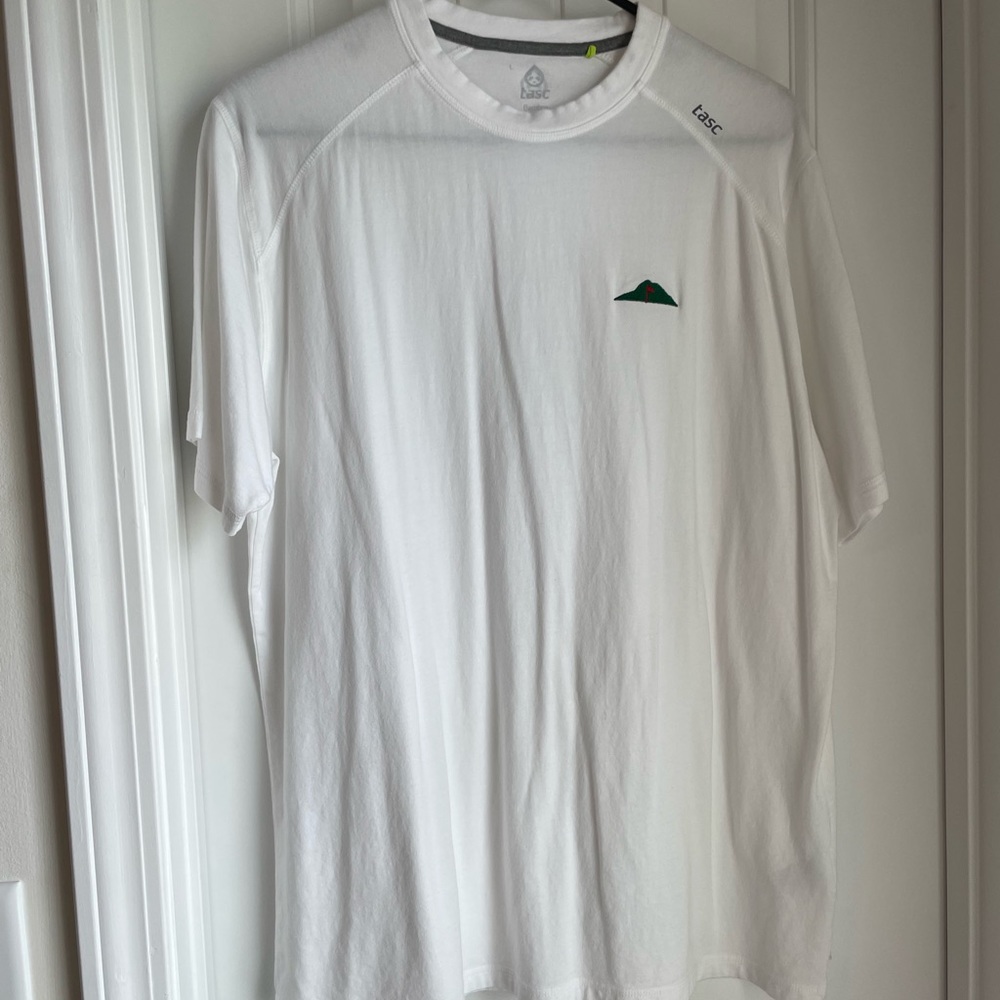 Wade Hampton Golf Tee size large NWOT never worn bamboo tasc
